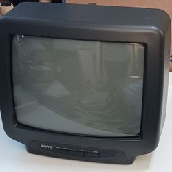Vtg 90s Sanyo DS13630 13” CRT TV Retro Gaming Television No Remote Read Des