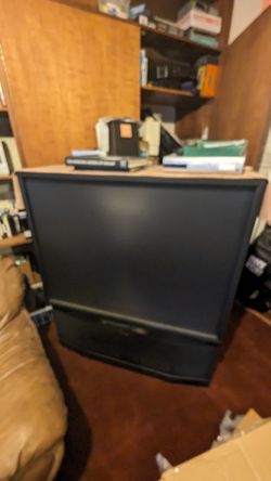 Old 60' Mitsubishi Free Broken 