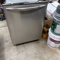 Frigidaire Gallery 24 in. Top Control Built -In Dishwasher smudgeproof