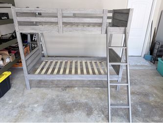 Bunk bed