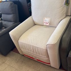 FABRIC SWIVEL GLIDER RECLINERFABRIC SWIVEL GLIDER RECLINER FAUTEUIL INCLINABLE, COULISSANT ET PIVOTANT EN TISSU SILLÓN RECLINABLE / MECEDORA GIRATORIA