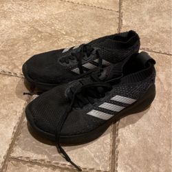 Size 5 Adidas Boys Shoes