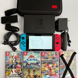 Nintendo Switch + 3 Games + Travel Case