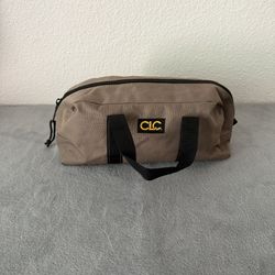 CLC (Custom Leathercraft)  Medium utility bag 