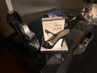 Shoe Stationary