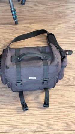 camera bag with pockets