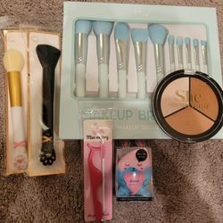 Makeup Accessories 