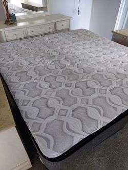 King mattress, box spring and frame