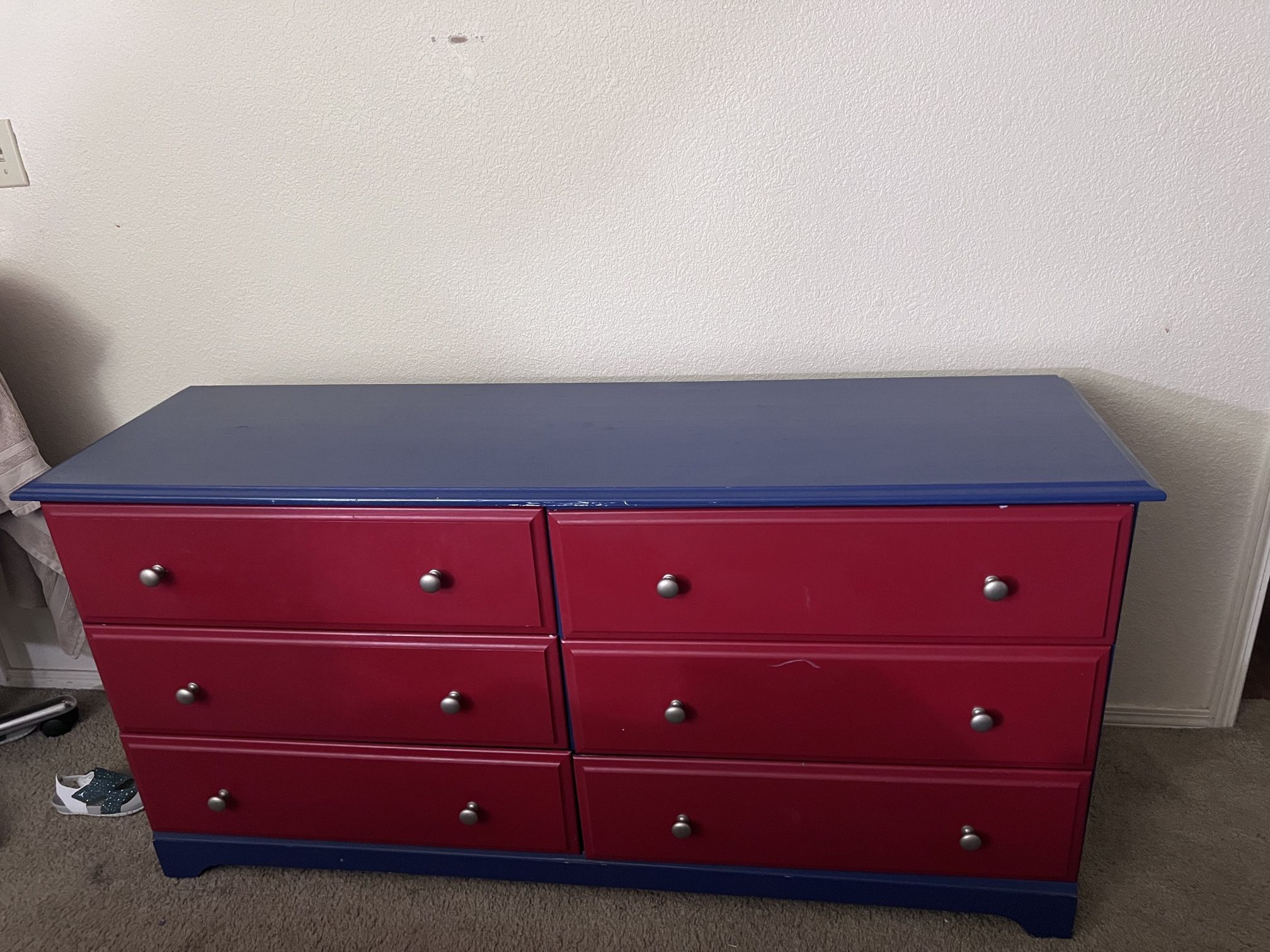 Dresser
