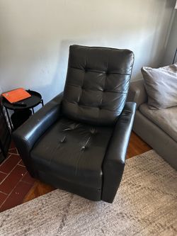 Bobs furniture Electric Recliner