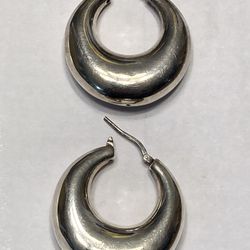 925 Silver Puff Hoop Latch Back Earrings 