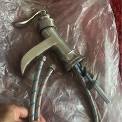 Bath Sink Faucet Single Handle Single Hole