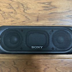 Sony Srs-xb30 Bluetooth Speaker 