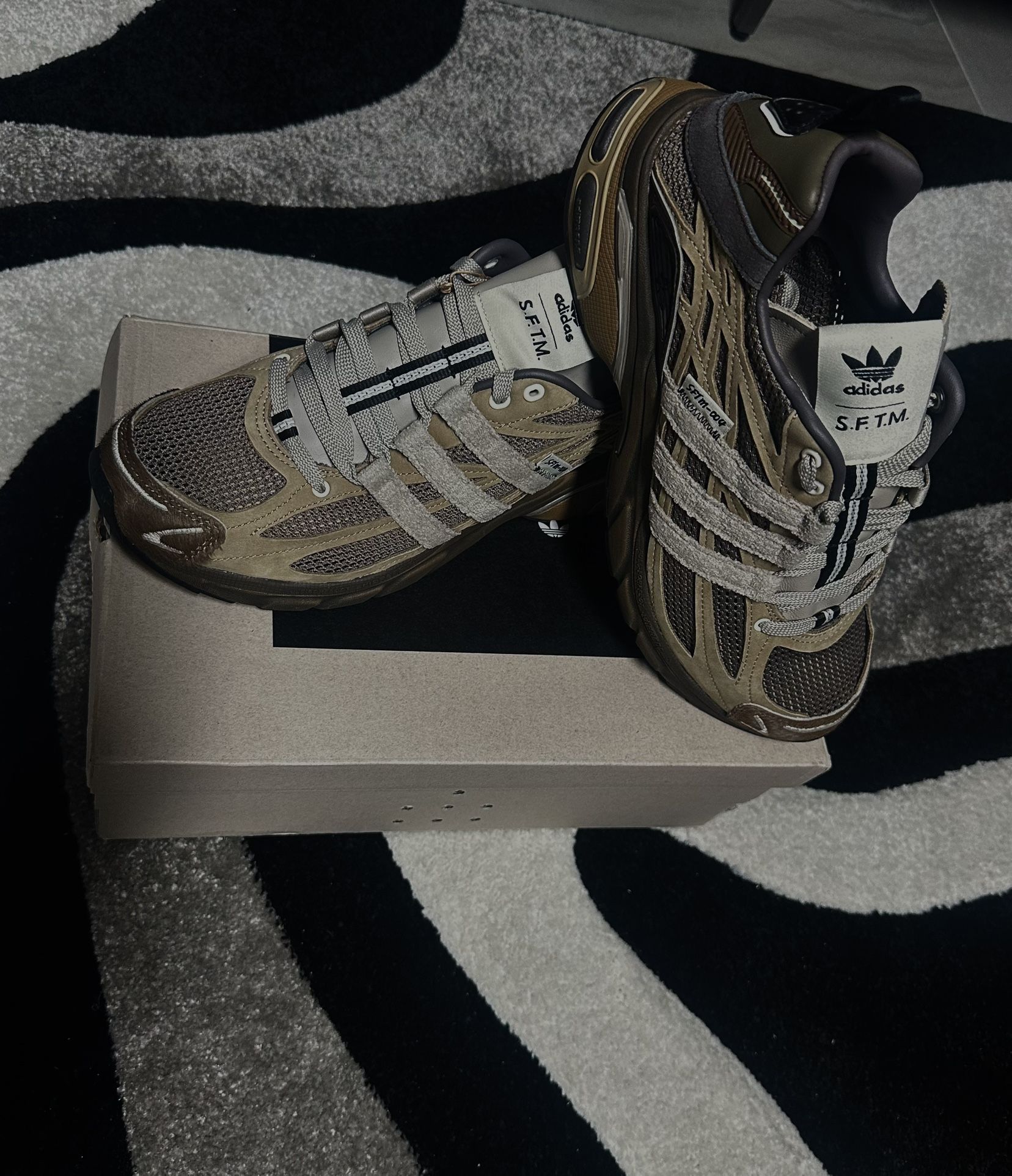 ADICUSHION ADIDAS S. F. T. M