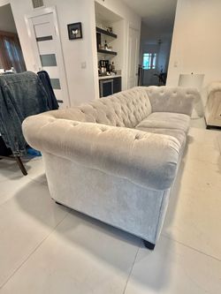 Macy's Chesterfield Tufted Sofa – Gray Chenille – Like New
