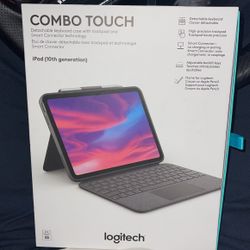 Logitech Combo Touch Keyboard Case iPad 10th Gen