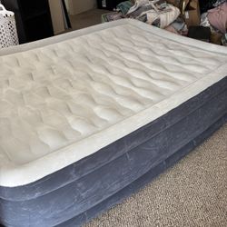 Air Mattress 