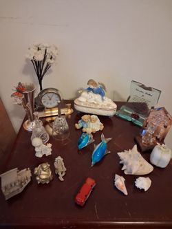 Mixed Lot of Collectible Figurines and Decor