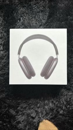 AirPod maxes