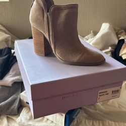 Brand New! Color Taupe Size 7