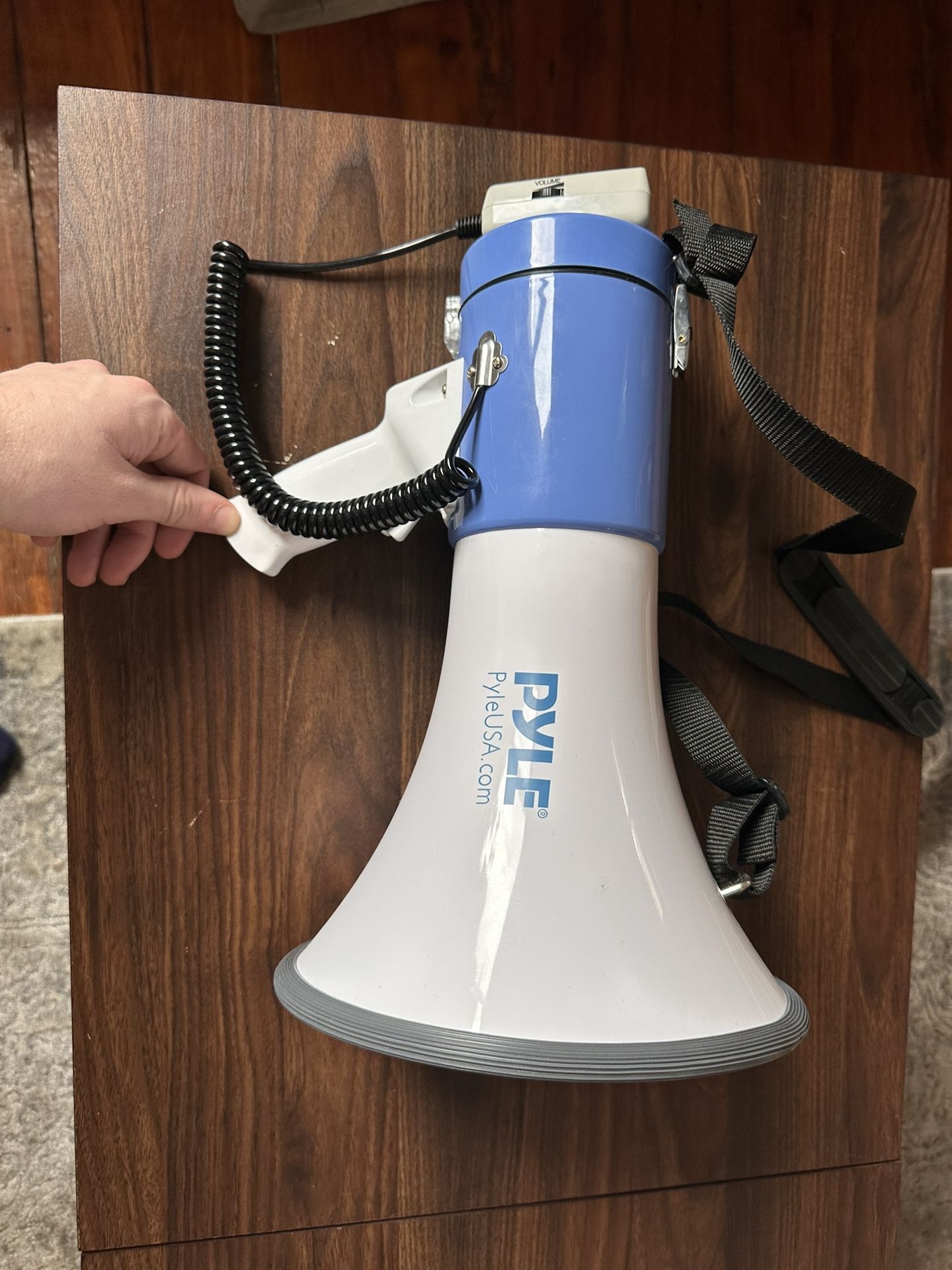 PYLE Megaphone w/ Siren PMP50