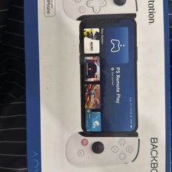 PlayStation Backbone Adapter To Play PlayStation Games On iPhone