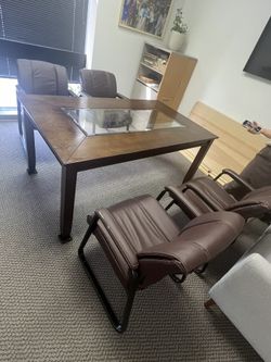 Table With 4 Chairs
