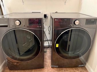 LG Washer & Dryer Set