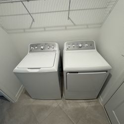 GE® ENERGY STAR® 4.4 CU. FT. STAINLESS STEEL CAPACITY WASHER  