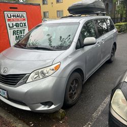 2011 Toyota Sienna