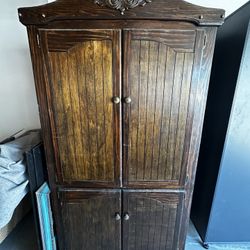 Armoire