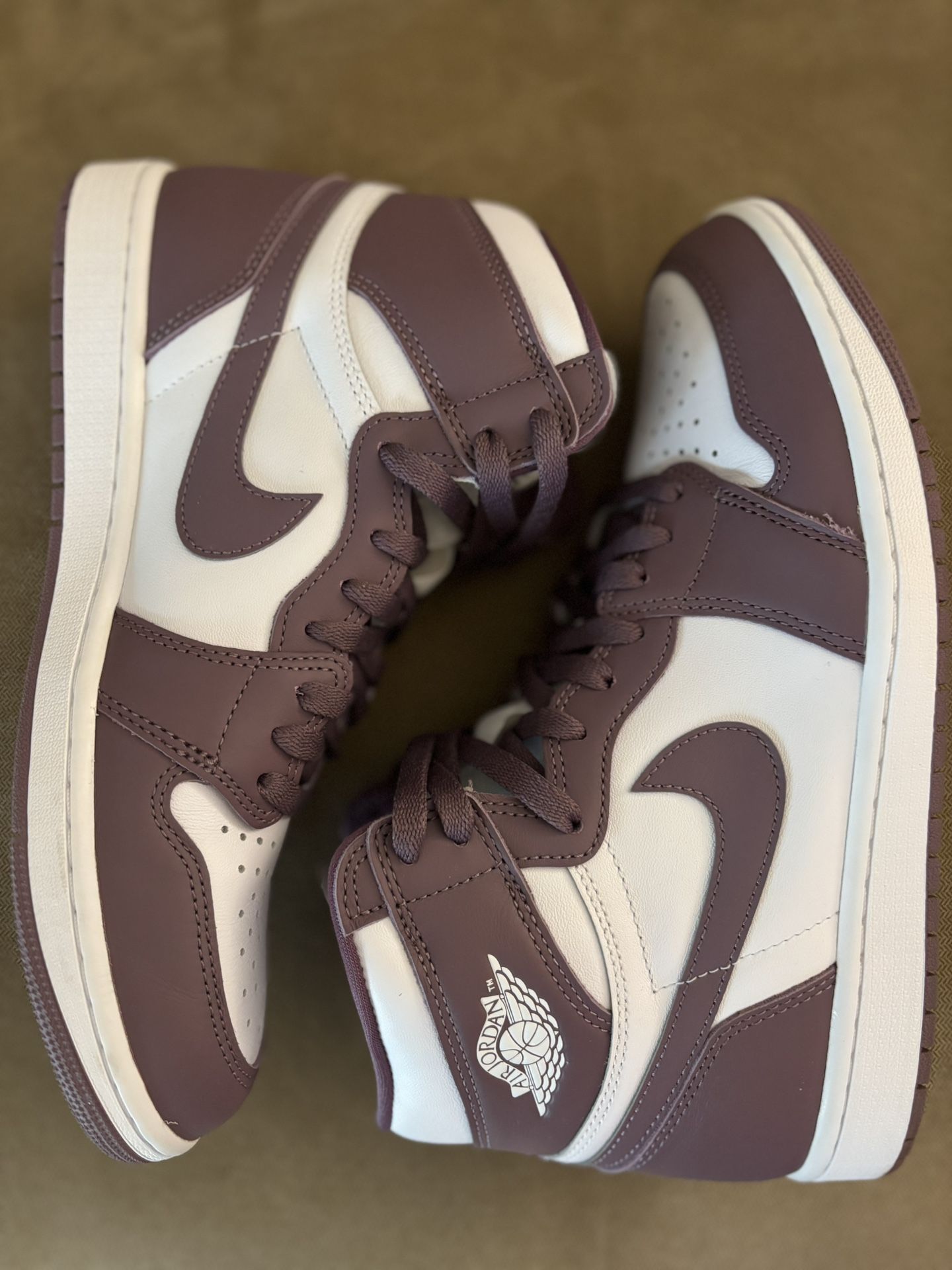 New Nike Air Jordan 1 Retro High Mauve