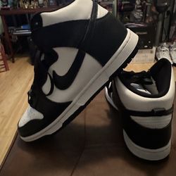 Nike dunk high. Mens size 8.5