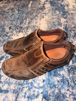 Original Skechers Mens Casual Shoes Size 11.5 Brown Leather Pull On Loafers