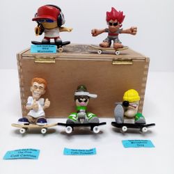 Tech Decks Lot Of 5 2001-2006 Magnetic Action Figures & Boards