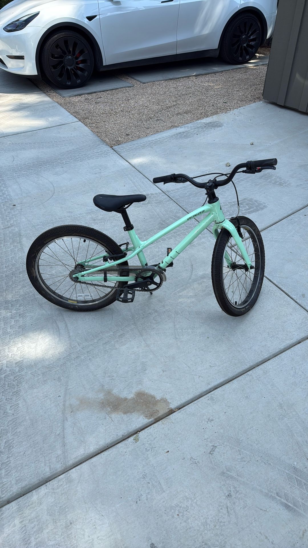 Specialized Kid Bike with Hand Breaks Size 20
