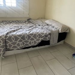 Queen size mattress with box spring