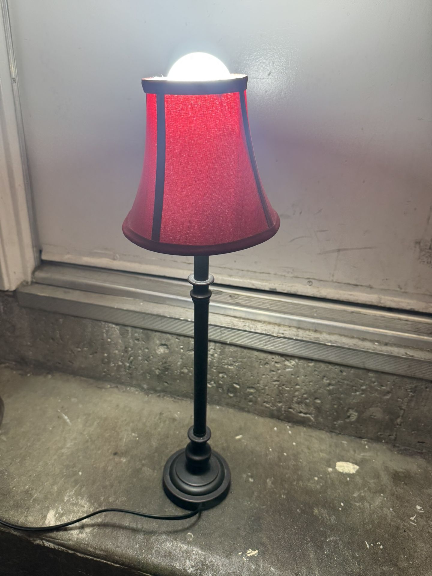 Cute Vintage Red Little Lamp