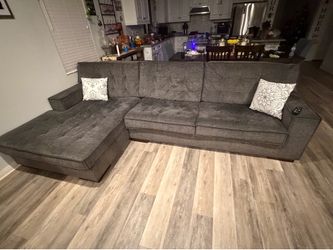 Sectional couch