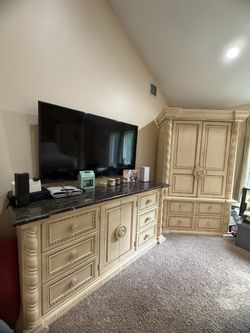 Cream Wood bedroom set with Carved Detail