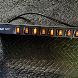 Wattbox 8 Outlet 