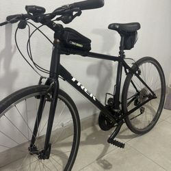 Trek FX1 2019