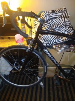 Gravity avenue bike best sale price