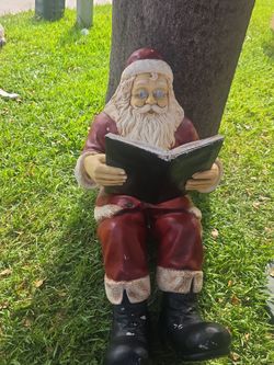 Vintage Santa Claus Reading Figurine Decoration