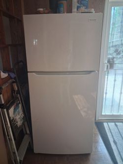 Frigidaire  Refrigerator