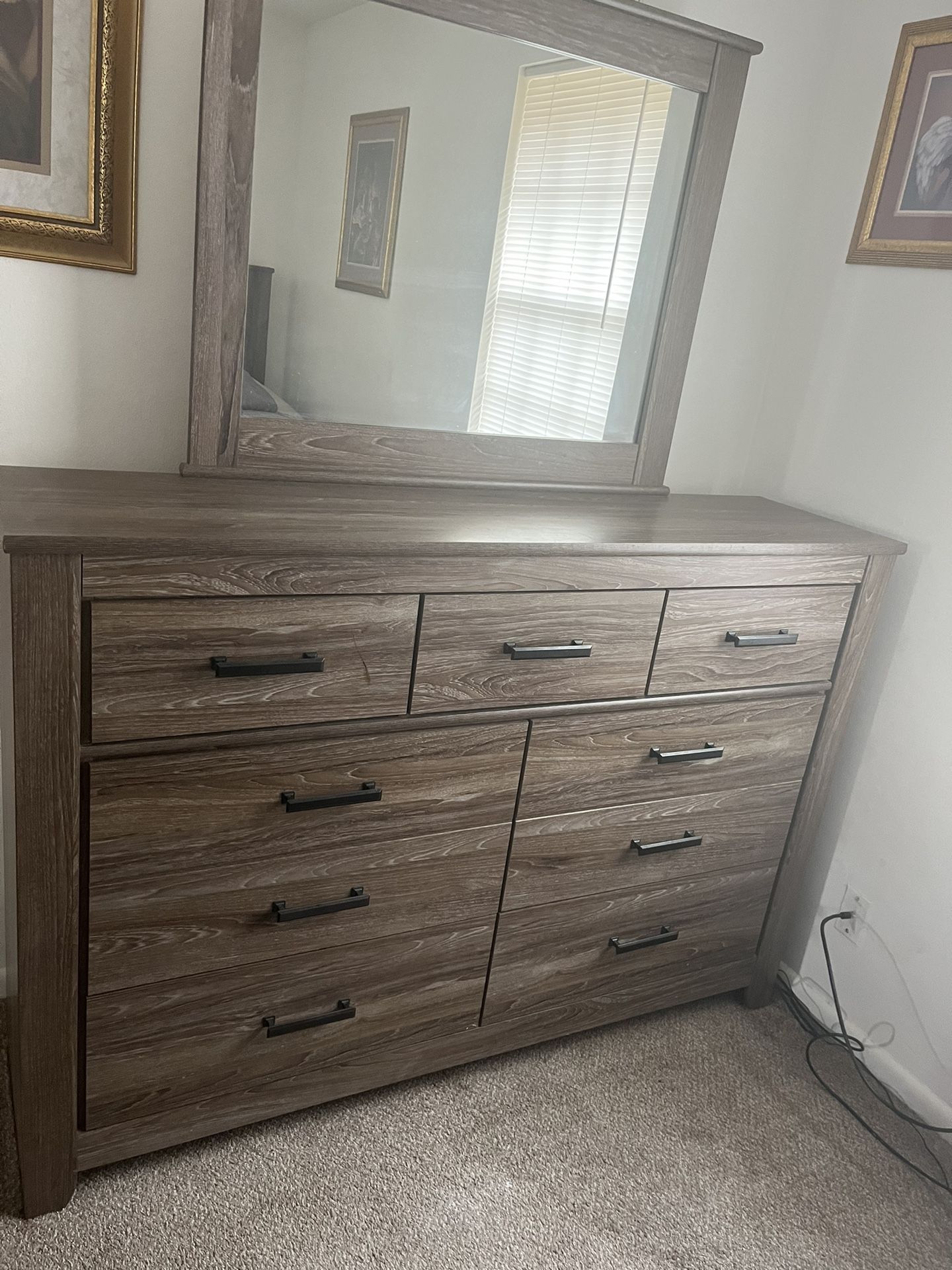 $650 - Mathis Brothers Queen Three-piece Set
