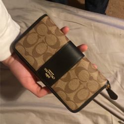 Female Coach Wallet 