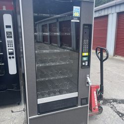 Crane National 148 Snack Vending Machine With Reader Capability 