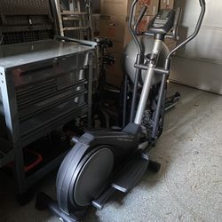 Golds Gym Stride Trainer 380
