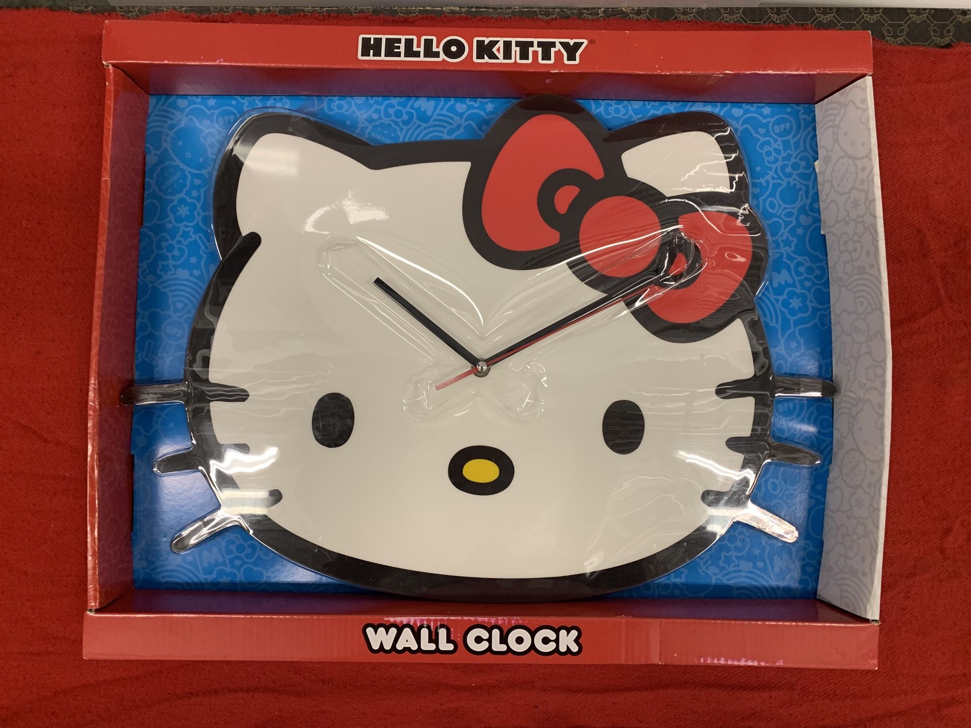 Hello Kitty Face Wall Clock